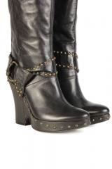 ������ Vic Matie