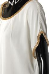 ������  Ella Luna